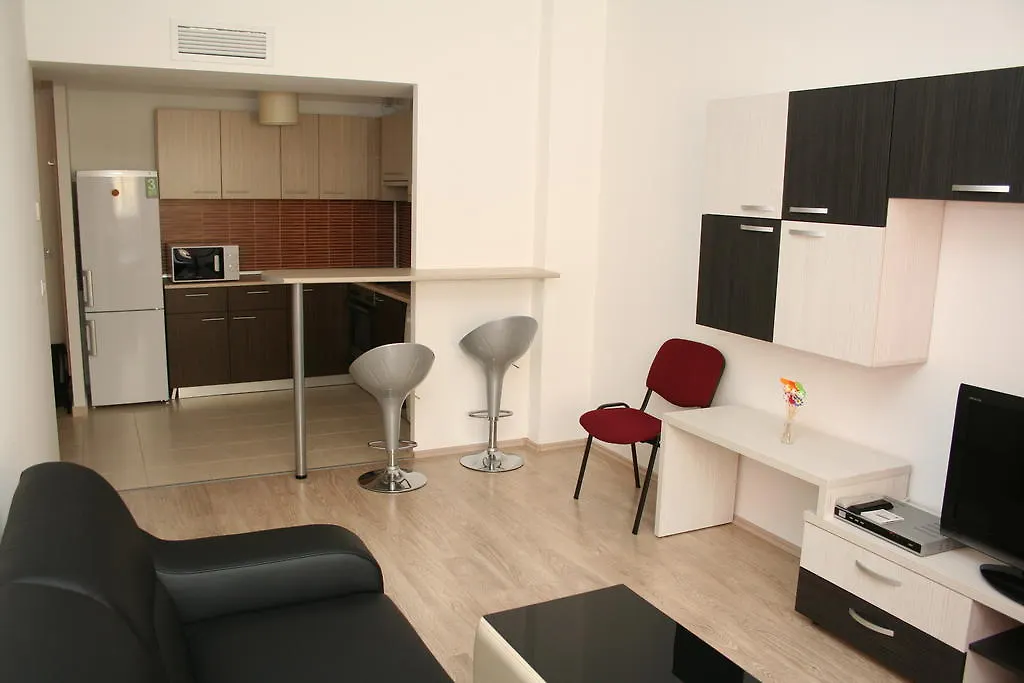Top Rooms Aparthotel Bucureşti