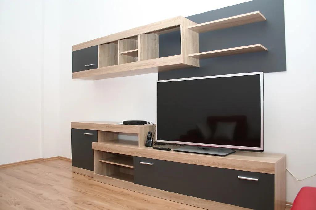Top Rooms Aparthotel Bucureşti România