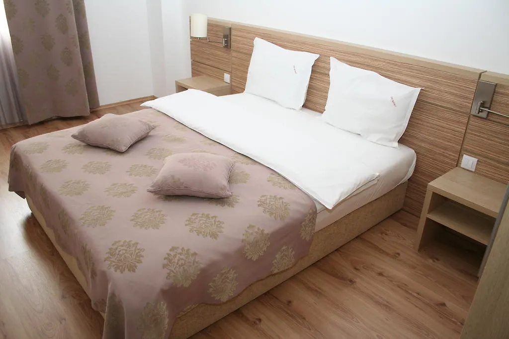 Top Rooms Aparthotel Bucharest 4*,